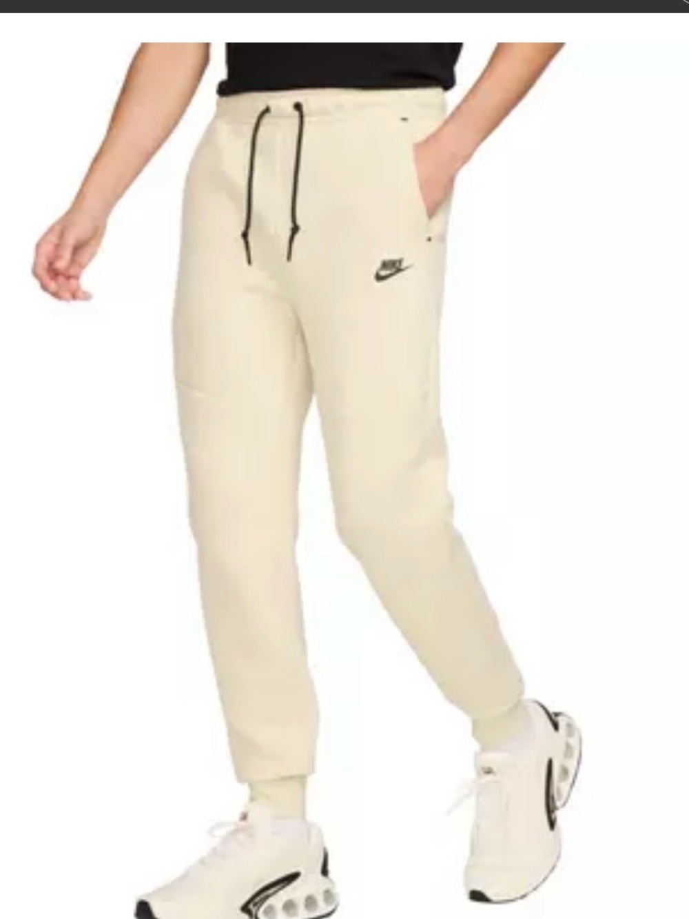 NWT Men’s Nike Tech Fleece Joggers